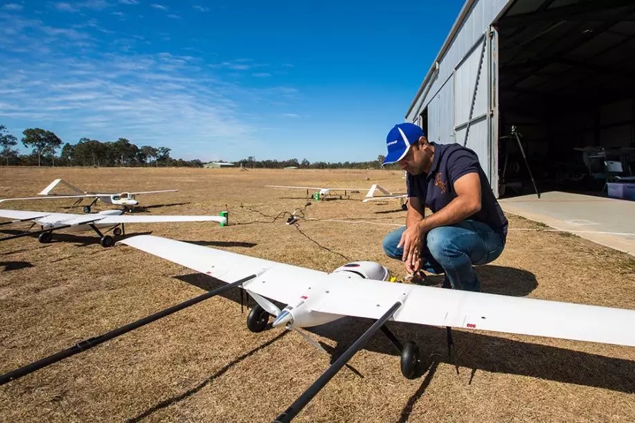 波音公司在澳洲的团队利用他们开发的新型机载自主指挥和控制技术，成功完成了第一套同步无人机（UAV）飞行试验。