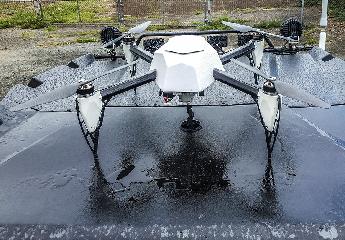 美国Hoverfly推出防尘防雨的全天候系留无人机LiveSky SENTRY