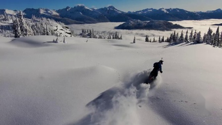 Skydio 2 无人机Darren Berrecloth's Snowbike Winter Wonderland