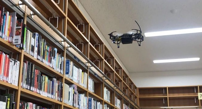 人工智能与无人机结合：日本图书馆测试用无人机检查馆藏图书