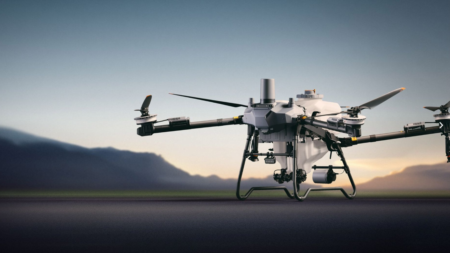 大疆 T100 农业植保无人机