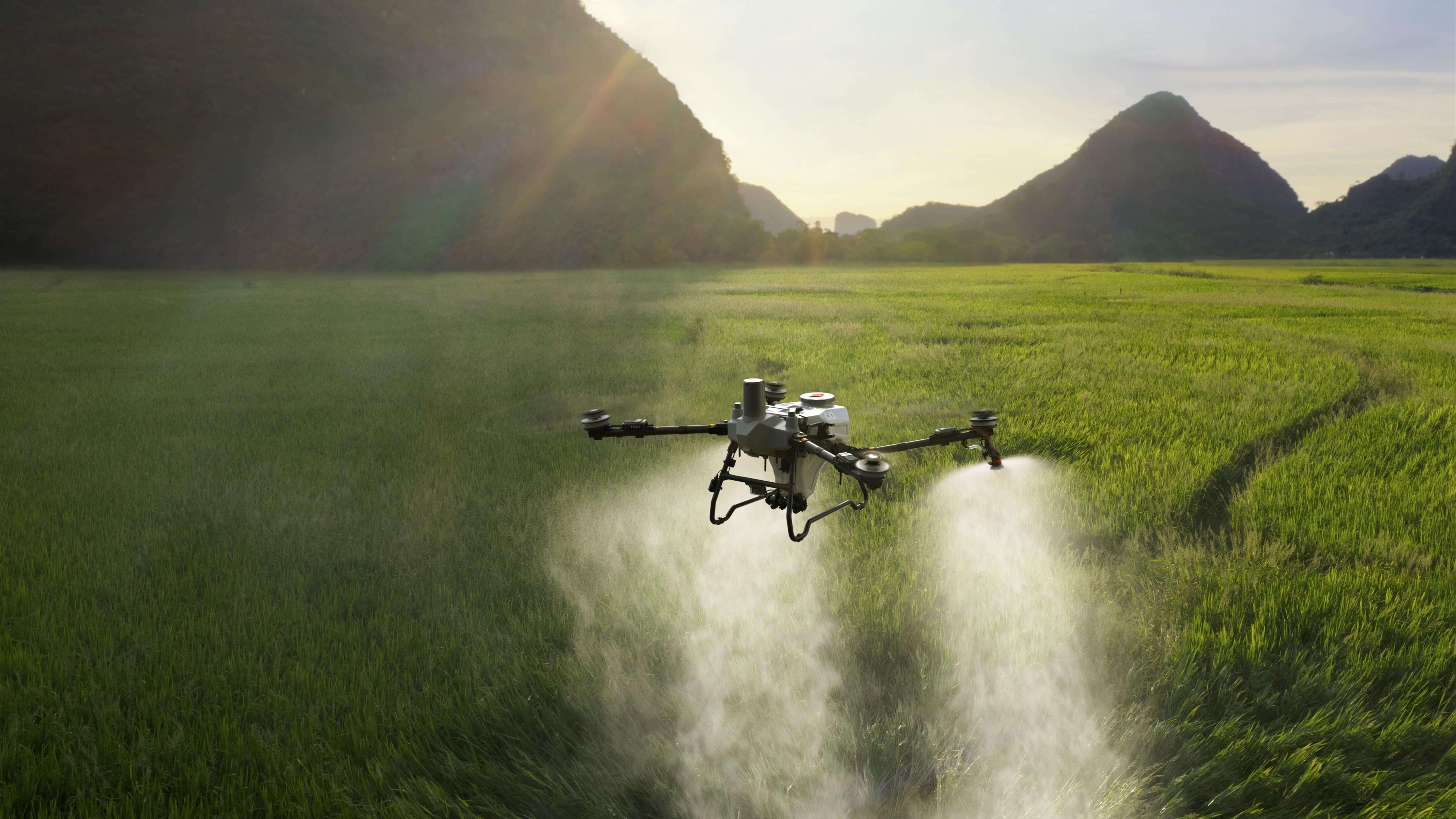 大疆 T100S农业植保无人飞机