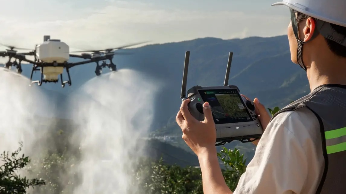 大疆 T100S农业植保无人飞机