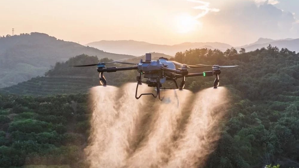 大疆 T60 农业植保无人飞机